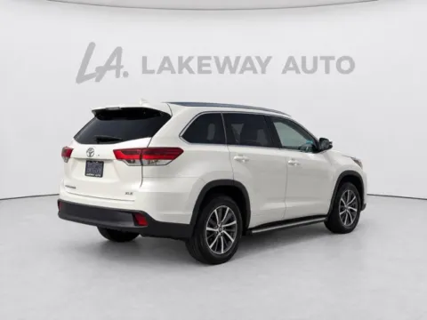 Another view of 2018 Toyota Highlander XLE for sale in Morristown, TN at Lakeway Auto Sales