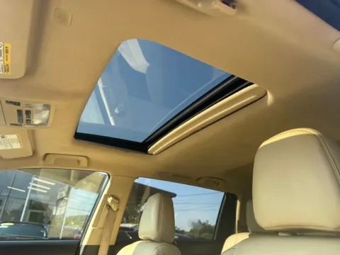 More photos of 2018 Toyota Highlander XLE at Lakeway Auto Sales, TN