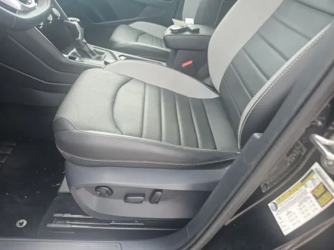 More photos of 2022 Volkswagen Taos 1.5T SEL at Lakeway Auto Sales, TN
