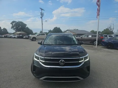 Photos of 2022 Volkswagen Taos 1.5T SEL for sale in Morristown, TN at Lakeway Auto Sales