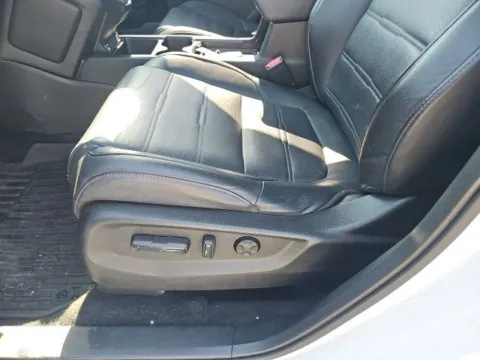 More photos of 2020 Honda CR-V EX-L at Lakeway Auto Sales, TN