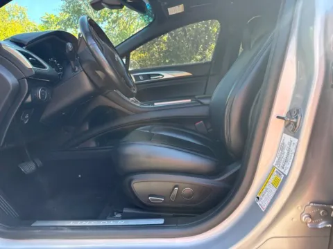 More photos of 2019 Lincoln MKZ Standard at Lakeway Auto Sales, TN