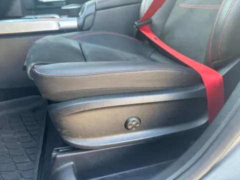 More photos of 2023 Mercedes-Benz GLB 35 AMG at Lakeway Auto Sales, TN