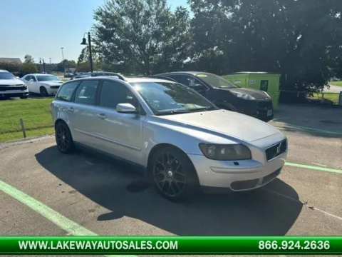 Silver 2005 Volvo V50 T5 for sale in Morristown, TN