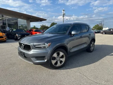 Photos of 2019 Volvo XC40 Momentum for sale in Morristown, TN at Lakeway Auto Sales