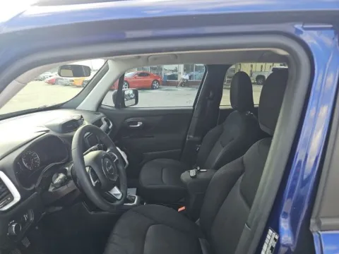 More photos of 2020 Jeep Renegade Sport at Lakeway Auto Sales, TN