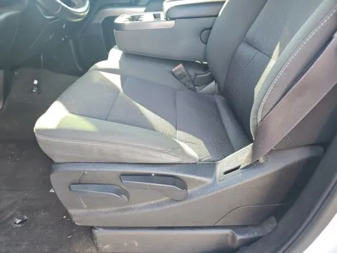 More photos of 2015 Chevrolet Silverado 2500 HD LT at Lakeway Auto Sales, TN