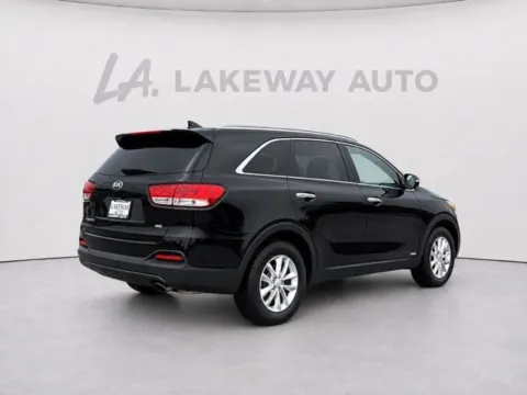 Another view of 2017 Kia Sorento LX for sale in Morristown, TN at Lakeway Auto Sales
