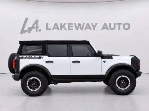 Photos of 2022 Ford Bronco for sale in Morristown, TN at Lakeway Auto Sales