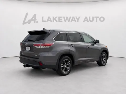 Another view of 2016 Toyota Highlander XLE V6 for sale in Morristown, TN at Lakeway Auto Sales