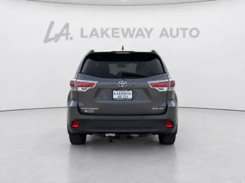 More photos of 2016 Toyota Highlander XLE V6 at Lakeway Auto Sales, TN