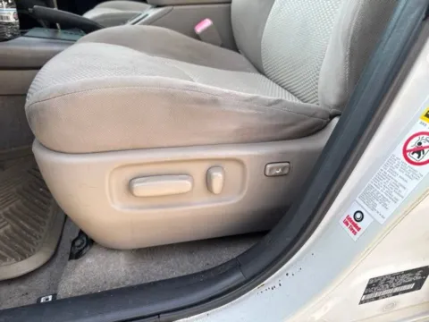More photos of 2007 Toyota RAV4 Limited at Lakeway Auto Sales, TN