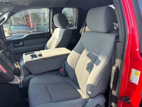 More photos of 2013 Ford F-150 XLT at Lakeway Auto Sales, TN