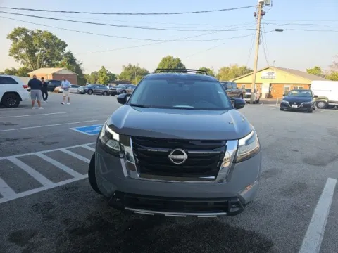 Photos of 2023 Nissan Pathfinder SL for sale in Morristown, TN at Lakeway Auto Sales