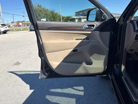 Another view of 2016 Jeep Grand Cherokee Overland for sale in Morristown, TN at Lakeway Auto Sales