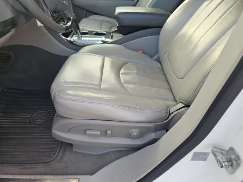 More photos of 2014 Buick Enclave Leather Group at Lakeway Auto Sales, TN