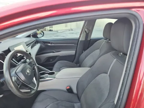 More photos of 2021 Toyota Camry LE at Lakeway Auto Sales, TN