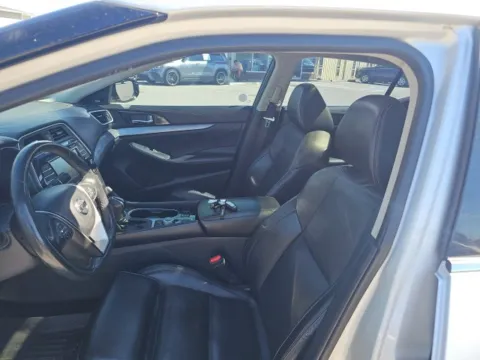More photos of 2017 Nissan Maxima 3.5 SL at Lakeway Auto Sales, TN