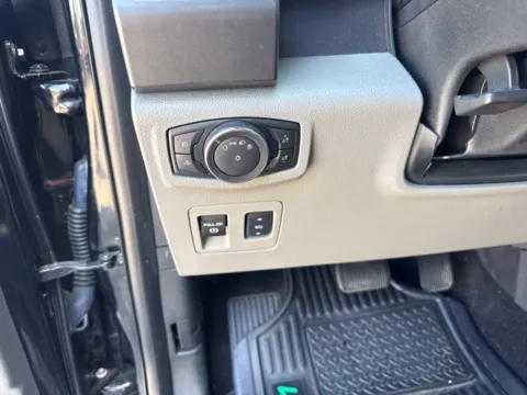 More photos of 2018 Ford F-150 XLT at Lakeway Auto Sales, TN