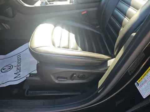 More photos of 2023 Ford Edge SEL at Lakeway Auto Sales, TN