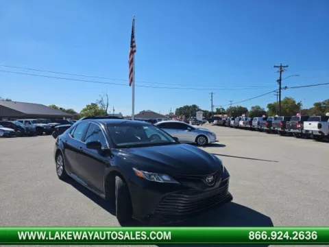 Black 2018 Toyota Camry LE for sale in Morristown, TN