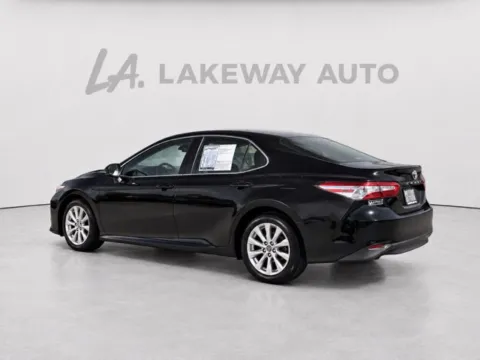 More photos of 2018 Toyota Camry LE at Lakeway Auto Sales, TN