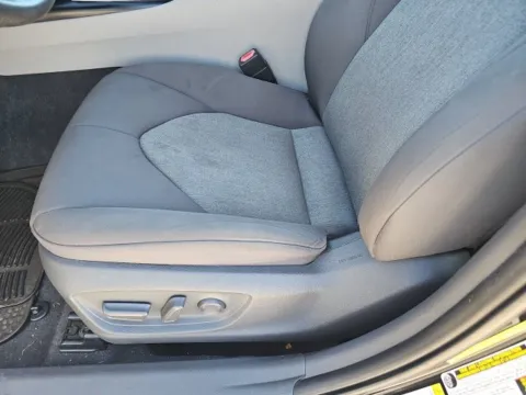 More photos of 2018 Toyota Camry LE at Lakeway Auto Sales, TN