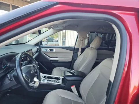 More photos of 2023 Ford Explorer Limited at Lakeway Auto Sales, TN