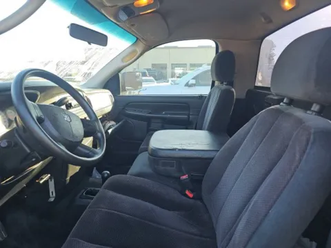 More photos of 2004 Dodge Ram 1500 SLT at Lakeway Auto Sales, TN
