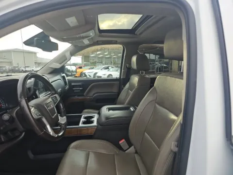 More photos of 2018 GMC Sierra 1500 SLT at Lakeway Auto Sales, TN