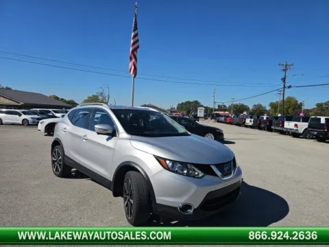 Silver 2017 Nissan Rogue Sport SL for sale in Morristown, TN