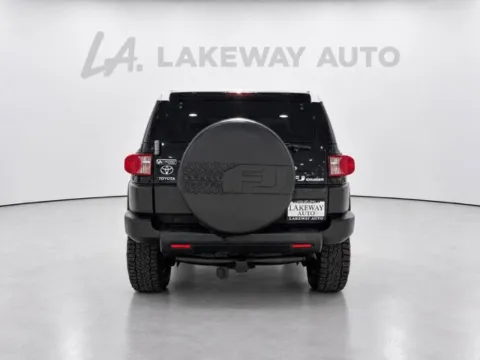 More photos of 2007 Toyota FJ Cruiser at Lakeway Auto Sales, TN