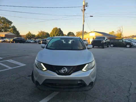 Photos of 2018 Nissan Rogue Sport S for sale in Morristown, TN at Lakeway Auto Sales