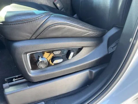 More photos of 2018 Cadillac Escalade Platinum Edition at Lakeway Auto Sales, TN