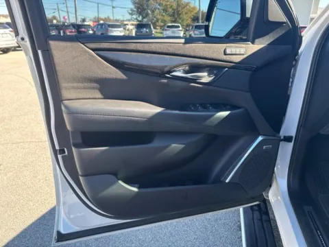 Another view of 2018 Cadillac Escalade Platinum Edition for sale in Morristown, TN at Lakeway Auto Sales