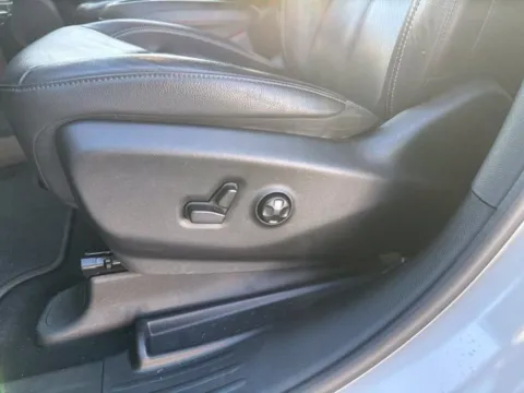 More photos of 2020 Chrysler Pacifica Touring L at Lakeway Auto Sales, TN