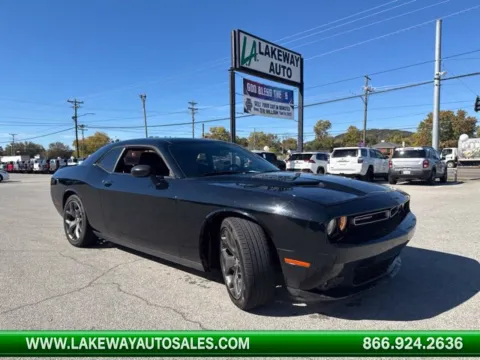 Black 2015 Dodge Challenger SXT for sale in Morristown, TN