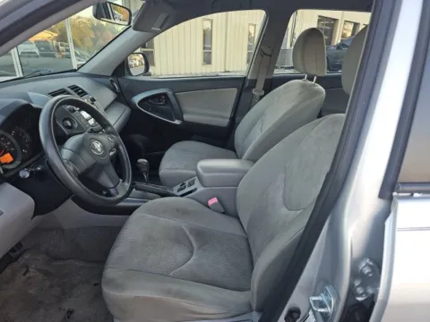 More photos of 2009 Toyota RAV4 at Lakeway Auto Sales, TN