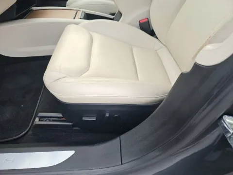More photos of 2020 Tesla Model S Long Range Plus at Lakeway Auto Sales, TN