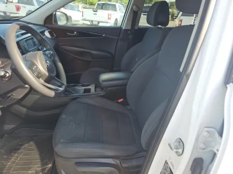Photos of 2017 Kia Sorento LX for sale in Morristown, TN at Lakeway Auto Sales