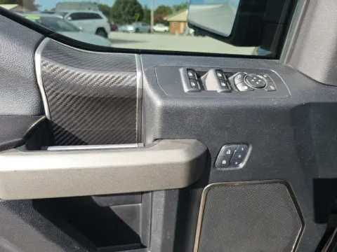 More photos of 2017 Ford F-150 Raptor at Lakeway Auto Sales, TN