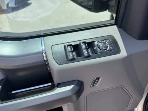 More photos of 2018 Ford F-150 XLT at Lakeway Auto Sales, TN