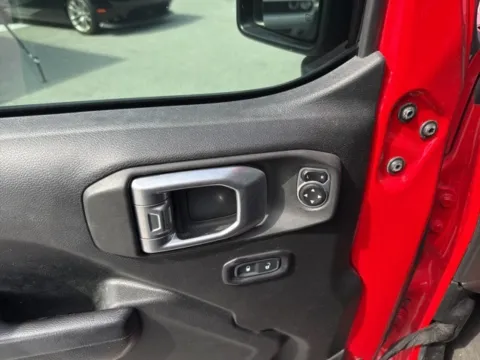 More photos of 2020 Jeep Wrangler Sport S at Lakeway Auto Sales, TN