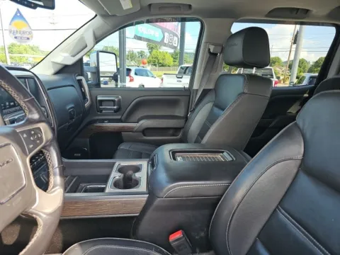 More photos of 2019 GMC Sierra 3500HD Denali at Lakeway Auto Sales, TN