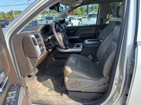 More photos of 2018 Chevrolet Silverado 1500 LTZ at Lakeway Auto Sales, TN