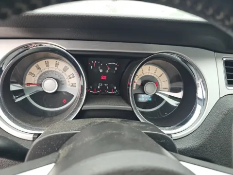 More photos of 2010 Ford Mustang GT Premium at Lakeway Auto Sales, TN