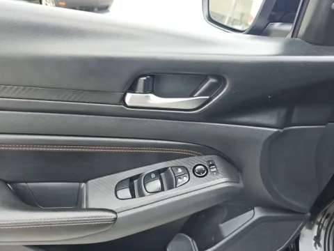 More photos of 2022 Nissan Altima 2.5 SR at Lakeway Auto Sales, TN