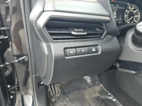 More photos of 2022 Nissan Altima 2.5 SR at Lakeway Auto Sales, TN