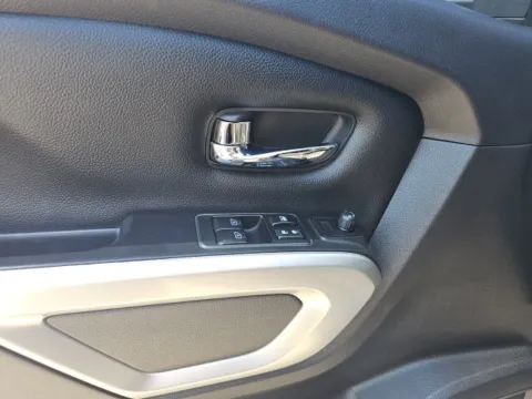 More photos of 2019 Nissan Titan SV at Lakeway Auto Sales, TN