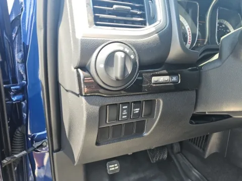 More photos of 2019 Nissan Titan SV at Lakeway Auto Sales, TN
